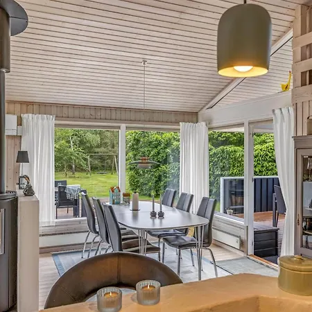 Anouk - 2km From The Sea By Interhome Saltum