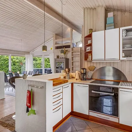 Anouk - 2km From The Sea By Interhome
