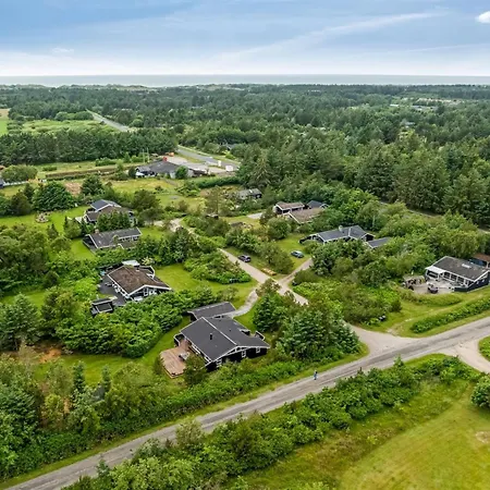 Anouk - 2km From The Sea By Interhome *