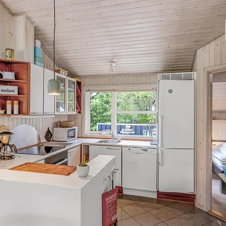 Anouk - 2km From The Sea By Interhome Saltum