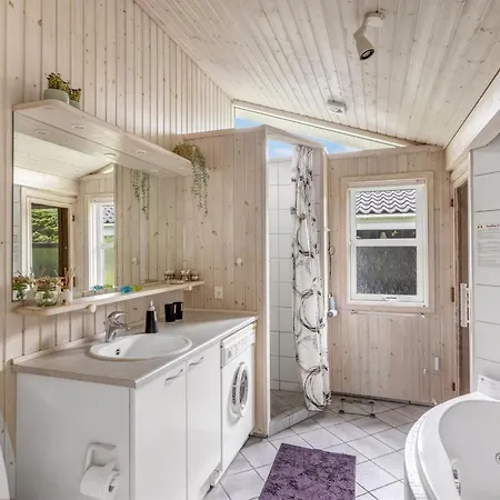 Сasa de vacaciones Anouk - 2km From The Sea By Interhome