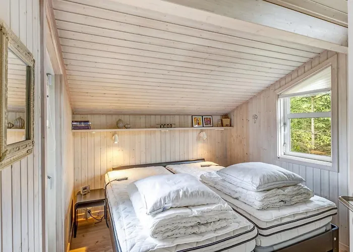 Holiday home Anouk - 2km From The Sea By Interhome *