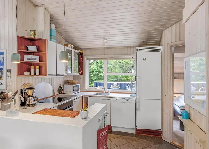 Anouk - 2km From The Sea By Interhome *