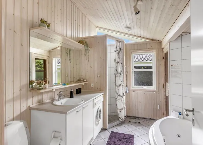 Anouk - 2km From The Sea By Interhome Holiday home *